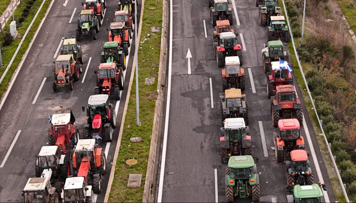 ÐÁÍÏÑÁÌÉÊÅÓ ËÇØÅÉÓ ÁÐÏ ÔÏ ÌÐËÏÊÏ ÔÙÍ ÁÃÑÏÔÙÍ ÓÔÇ ÍÉÊÁÉÁ ËÁÑÉÓÁÓ