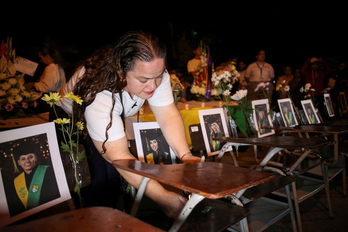 Τραγικό δυστύχημα με 16 μαθητές νεκρούς – Λεωφορείο έπεσε σε χαράδρα 10 colo2 1200x800 1
