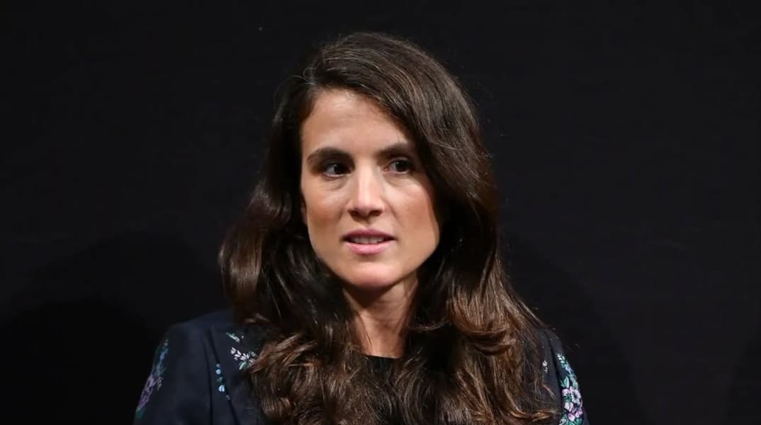 i 35hroni eggoni tou kenedi vrisketai se teliko stadio oxeias leuhaimias