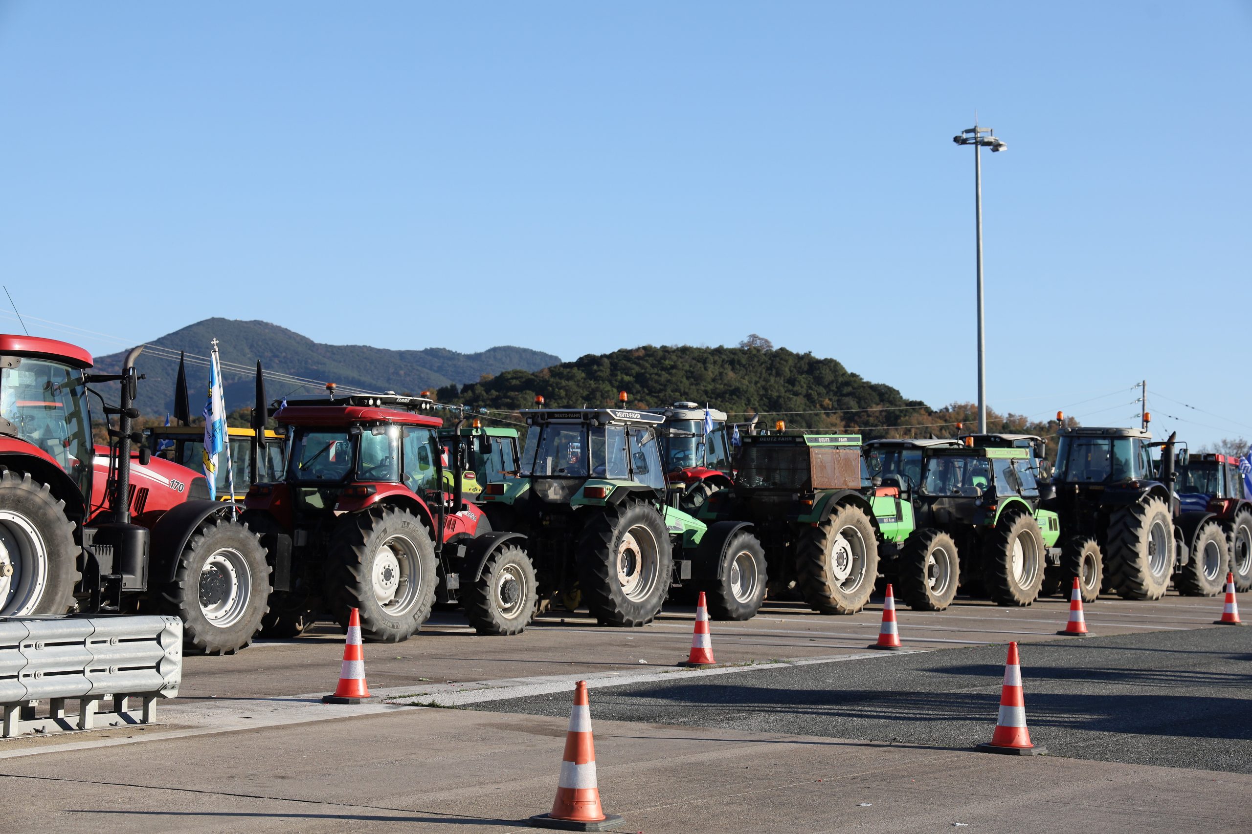 ÁÐÏÊËÅÉÓÌÏÓ ÔÇÓ ÅÈÍÉÊÇÓ ÏÄÏÕ ÁÍÔÉÑÑÉÏÕ - ÉÙÁÍÍÉÍÙÍ ÓÔÁ ÄÉÏÄÉÁ ÁÐÏ ÁÃÑÏÔÅÓ ÊÁÉ ÊÔÇÍÏÔÑÏÖÏÕÓ ÐÏÕ ÂÑÉÓÊÏÍÔÁÉ ÓÔÏ ÌÐËÏÊÏ ÔÏÕ ÁÃÃÅËÏÊÁÓÔÑÏÕ   ÖÙÔÏÃÑÁÖÏÓ: ÃÉÙÑÃÏÓ ÉÙÁÍÍÏÕ