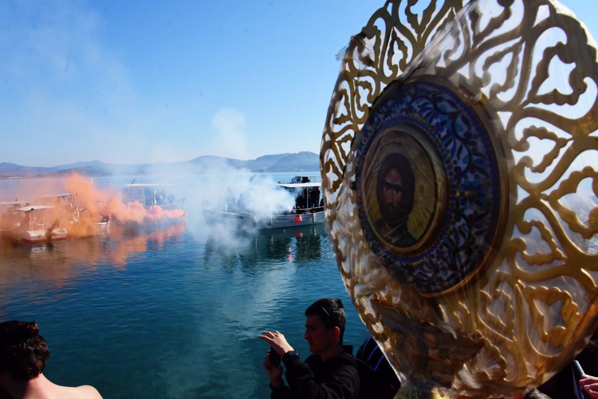 ΑΓΙΑΣΜΟΣ ΤΩΝ ΥΔΑΤΩΝ ΣΤΗ ΝΕΑ ΚΙΟ. (ΒΑΣΙΛΗΣ ΠΑΠΑΔΟΠΟΥΛΟΣ/EUROKINISSI)