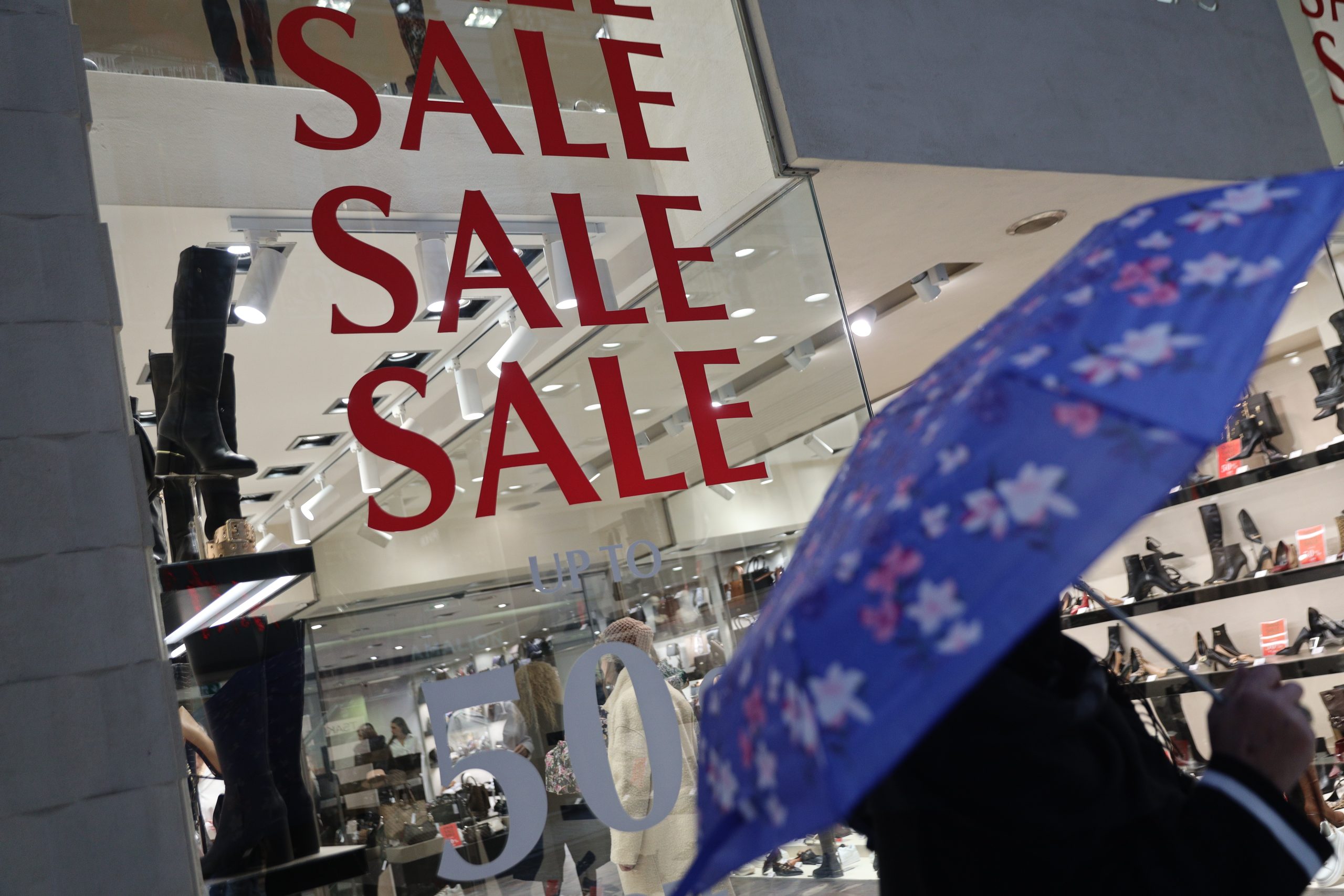 [374906] ΕΝΑΡΞΗ ΤΩΝ ΧΕΙΜΕΡΙΝΩΝ ΕΚΠΤΩΣΕΩΝ  (ΓΙΑΝΝΗΣ ΠΑΝΑΓΟΠΟΥΛΟΣ/EUROKINISSI)