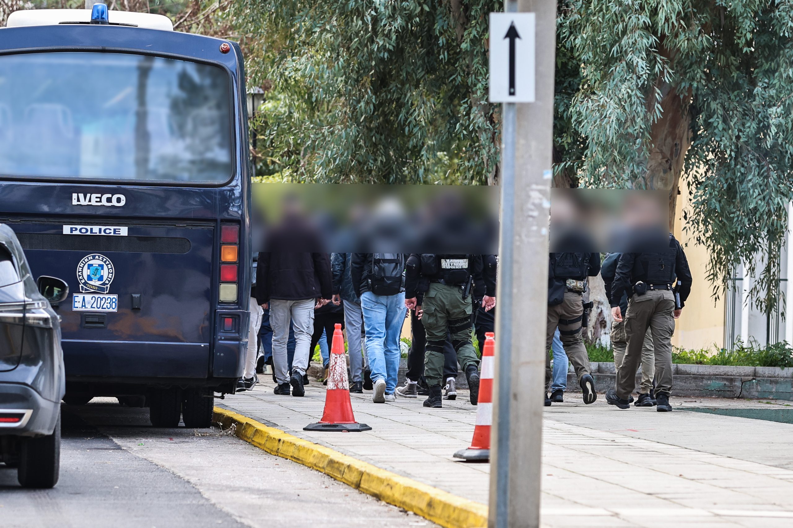 ΑΠΟΛΟΓΙΑ ΤΩΝ ΚΑΤΗΓΟΡΟΥΜΕΝΩΝ ΓΙΑ ΤΟ ΚΥΚΛΩΜΑ ΜΕ ΤΙΣ ΠΕΙΡΑΓΜΕΝΕΣ ΑΝΤΛΙΕΣ ΣΤΑ ΒΕΝΖΙΝΑΔΙΚΑ (ΓΙΑΝΝΗΣ ΠΑΝΑΓΟΠΟΥΛΟΣ/EUROKINISSI)