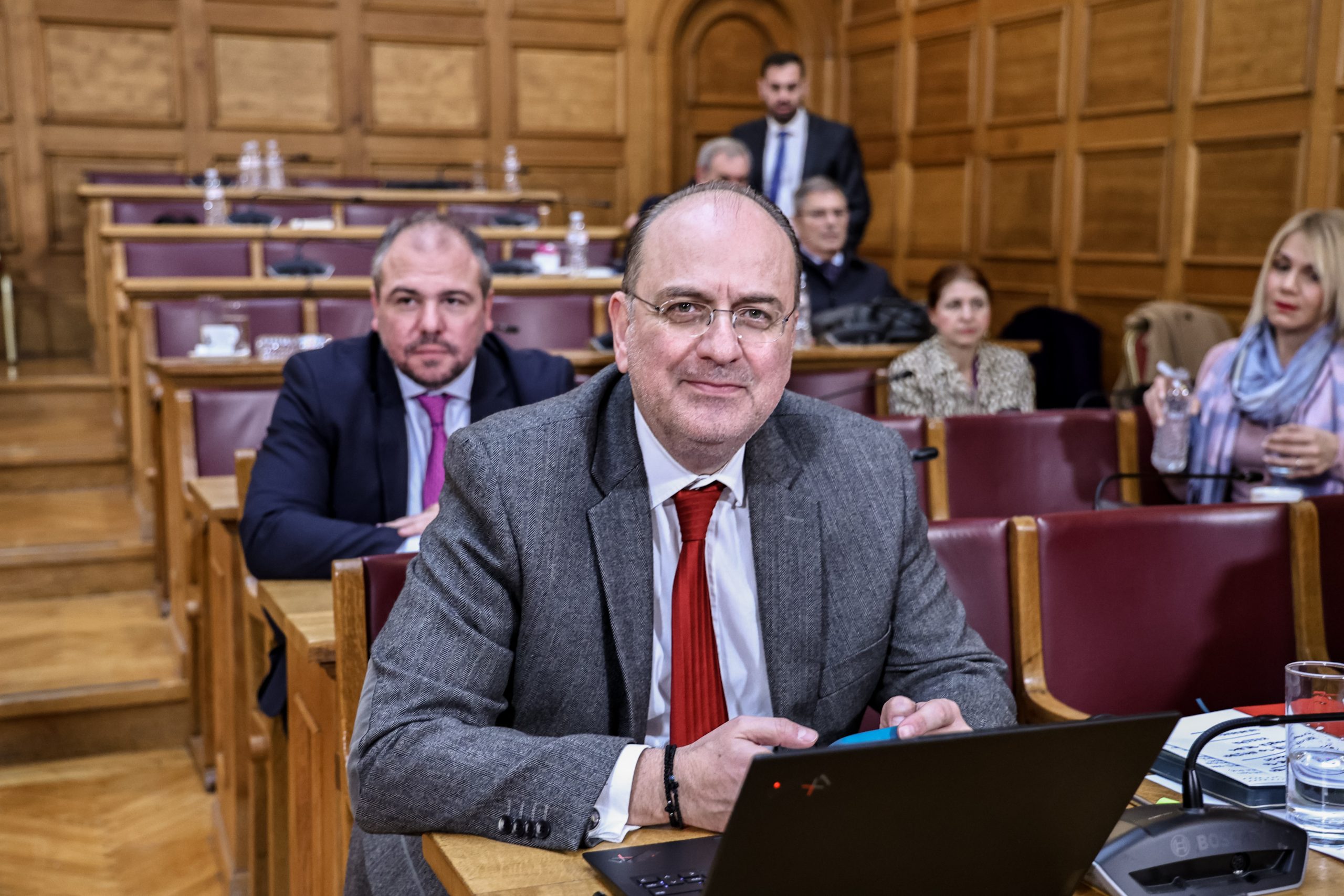 [384096] ΣYNEΔΡIAΣΗ ΤΗΣ EΞETAΣΤΙΚΗΣ ΕΠΙΤΡΟΠΗΣ ΤΗΣ ΒΟΥΛΗΣ ΓΙΑ ΤΟΝ ΟΠEKEΠE / ΜΑΡΤΥΡΑΣ ΚΩΣΤΑΣ ΣΚΑΝΔΑΛΙΔΗΣ  (ΓΙΑΝΝΗΣ ΠΑΝΑΓΟΠΟΥΛΟΣ/EUROKINISSI)