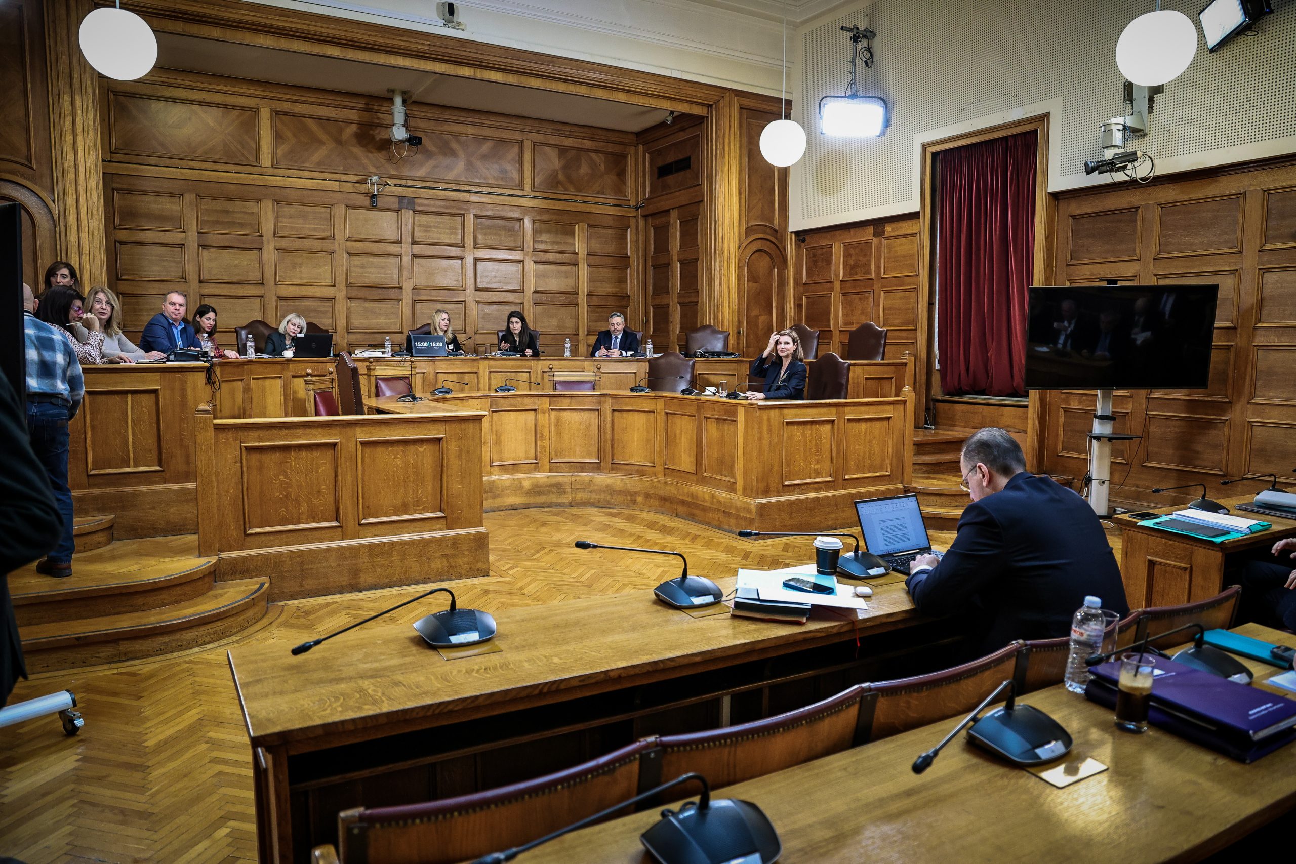 [384106] ΣΥΝΕΔΡΙΑΣΗ ΤΗΣ ΕΞΕΤΑΣΤΙΚΗΣ ΕΠΙΤΡΟΠΗΣ ΓΙΑ ΤΟΝ ΟΠΕΚΕΠΕ /ΜΑΡΤΥΡΑΣ ΚΑΤΕΡΙΝΑ ΜΠΑΤΖΕΛΗ   (ΓΙΑΝΝΗΣ ΠΑΝΑΓΟΠΟΥΛΟΣ/EUROKINISSI)