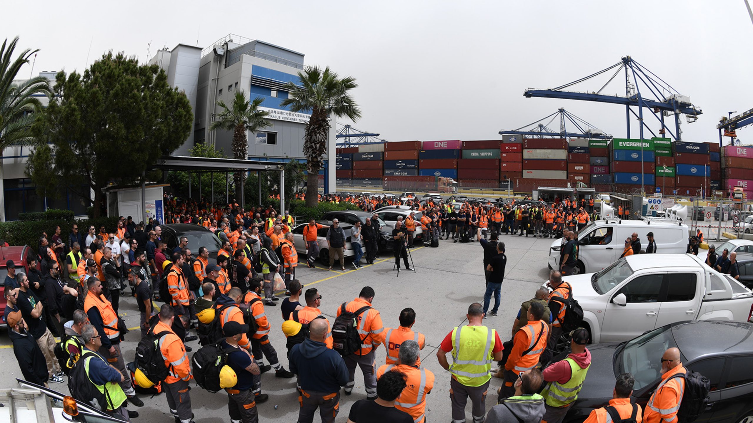 48ΩΡΗ ΑΠΕΡΓΙΑ ΛΙΜΕΝΕΡΓΑΤΩΝ ΣΤΟ ΛΙΜΑΝΙ ΤΟΥ ΠΕΙΡΑΙΑ (ΓΡΑΦΕΙΟ ΤΥΠΟΥ ΠΑΜΕ/EUROKINISSI)