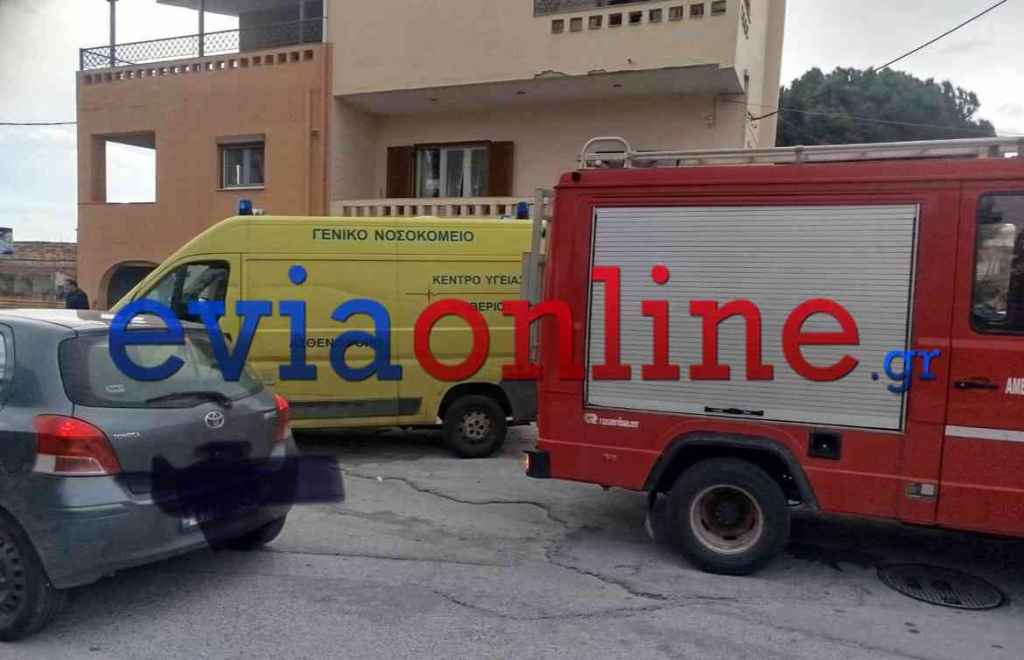 Σφοδρή σύγκρουση δύο αυτοκινήτων στο Αλιβέρι