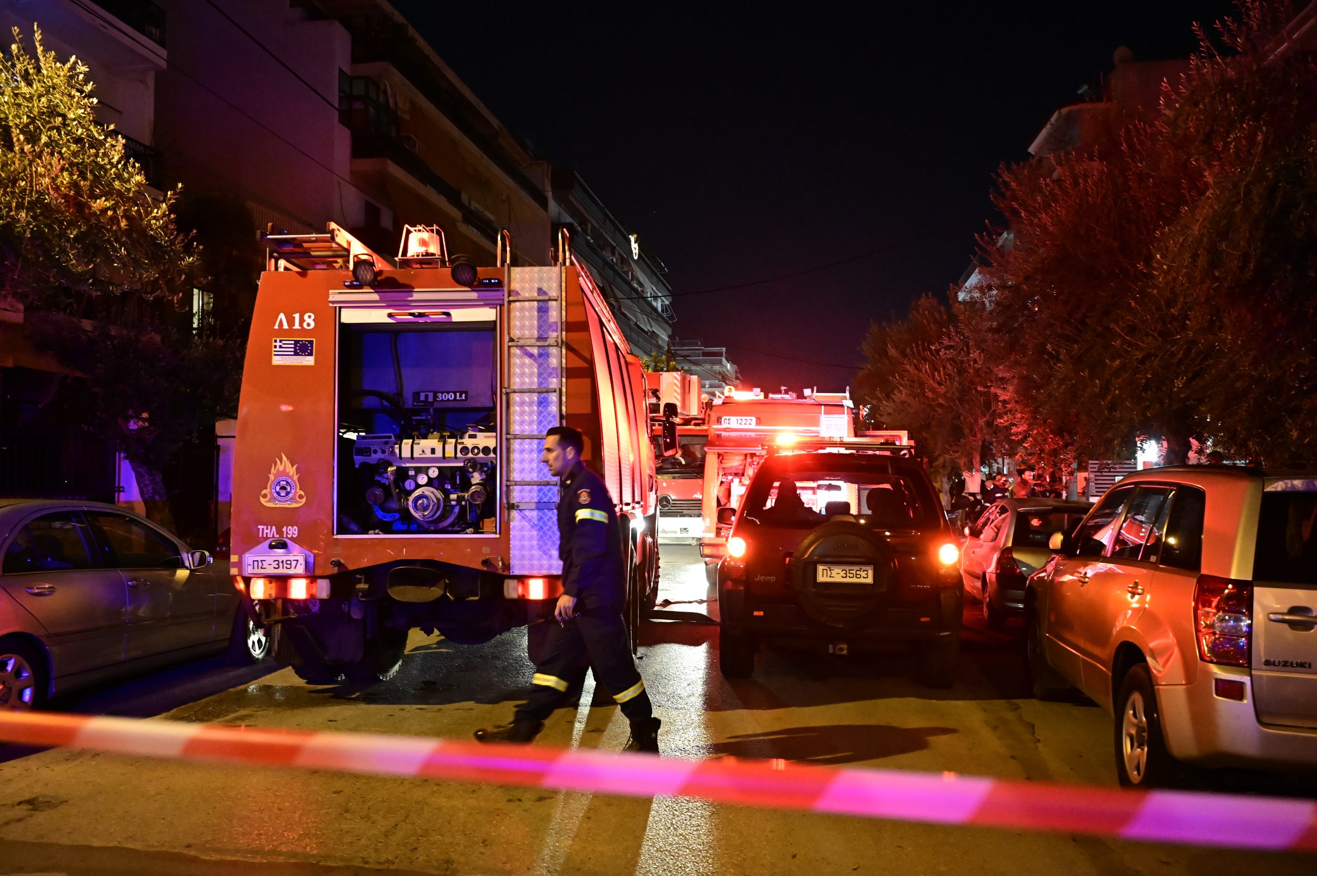 [383335] ΠΥΡΚΑΓΙΑ ΣΕ ΔΙΑΜΕΡΙΣΜΑ ΣΤΗ ΚΑΛΛΙΘΕΑ   (ΜΙΧΑΛΗΣ ΚΑΡΑΓΙΑΝΝΗΣ/EUROKINISSI)