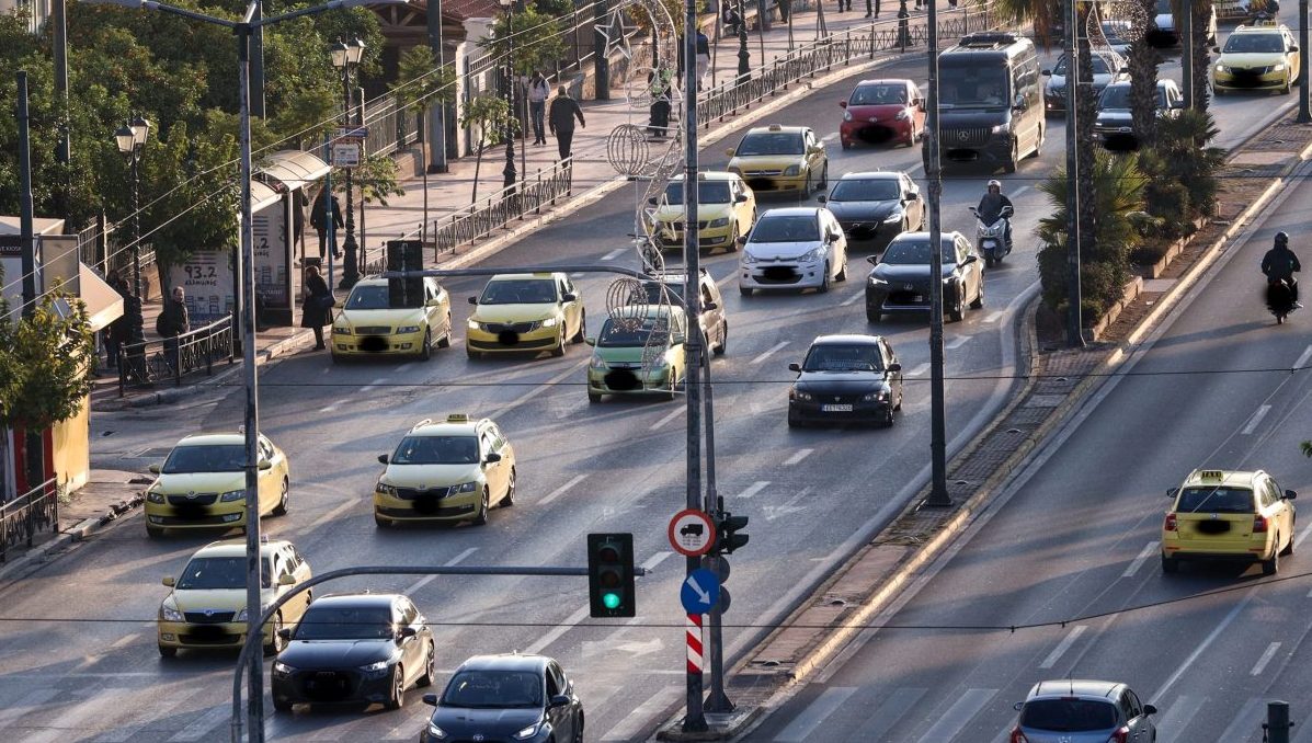 ΑΥΤΟΚΙΝΗΤΑ ΤΕΛΗ ΚΥΚΛΟΦΟΡΙΑΣ (ΓΙΑΝΝΗΣ ΠΑΝΑΓΟΠΟΥΛΟΣ/ EUROKINISSI)
