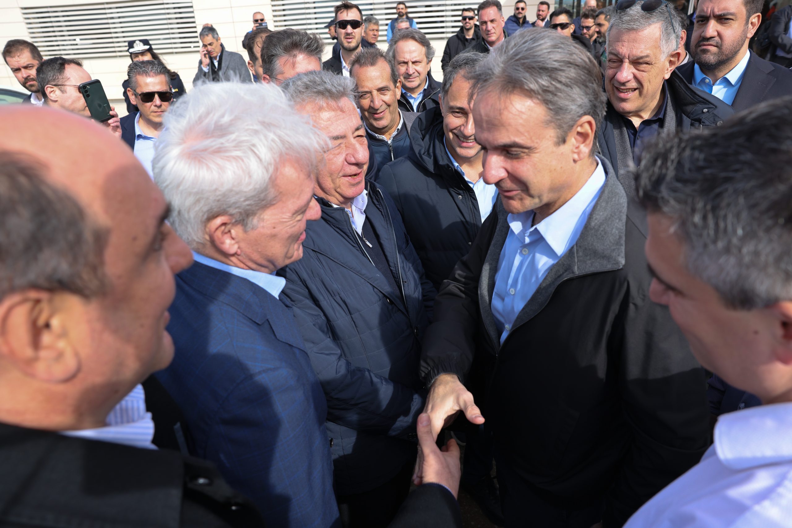 [384184] ΕΠΙΣΚΕΨΗ ΤΟΥ ΠΡΩΘΥΠΟΥΡΓΟΥ ΚΥΡΙΑΚΟΥ ΜΗΤΣΟΤΑΚΗ ΣΤΟ ΕΡΓΟΤΑΞΙΟ ΤΟΥ ΝΕΟΥ ΔΙΕΘΝΟΥΣ ΑΕΡΟΛΙΜΕΝΑ ΣΤΟ ΚΑΣΤΕΛΙ ΤΗΣ ΚΡΗΤΗΣ (ΣΤΕΦΑΝΟΣ ΡΑΠΑΝΗΣ/EUROKINISSI)