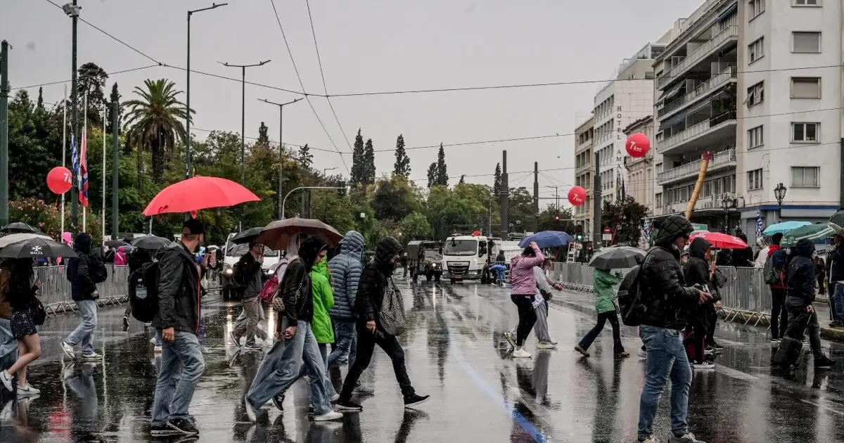Καιρός: Αγριεύει και πάλι, βροχές, καταιγίδες και έντονα φαινόμενα