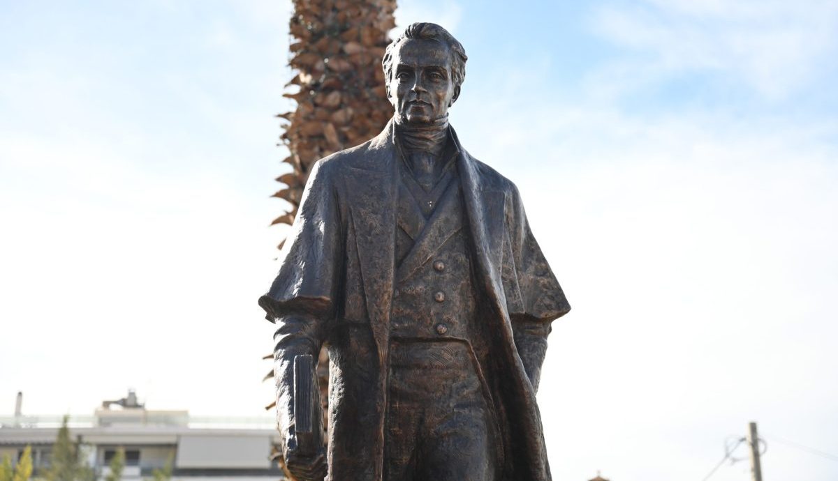 ΑΠΟΚΑΛΥΠΤΗΡΙΑ ΑΔΡΙΑΝΤΑ ΤΟΥ ΙΩΑΝΝΗ ΚΑΠΟΔΙΣΤΡΙΑ ΑΠΟ ΤΟΝ ΔΗΜΟ ΕΛΛΗΝΙΚΟΥ-ΑΡΓΥΡΟΥΠΟΛΗΣ ΠΑΡΟΥΣΙΑ ΤΟΥ ΥΠ.ΑΜΥΝΑΣ ΝΙΚΟΥ ΔΕΝΔΙΑ (Γ.Τ. ΥΠ.ΑΜΥΝΑΣ/EUROKINISSI)