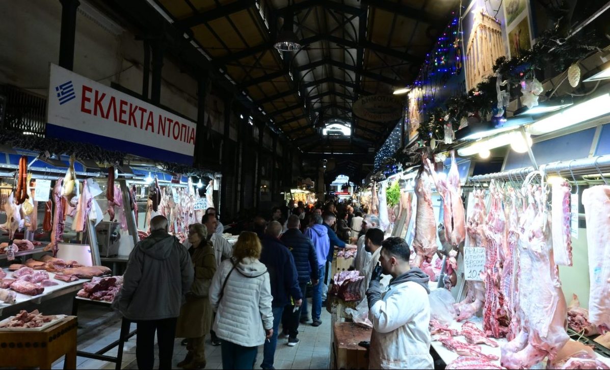 [383390] ΚΙΝΗΣΗ ΣΤΗΝ ΒAΡΒAΚΕΙΟ ΑΓΟΡΑ  (ΤΑΤΙΑΝΑ ΜΠΟΛΑΡΗ/EUROKINISSI)