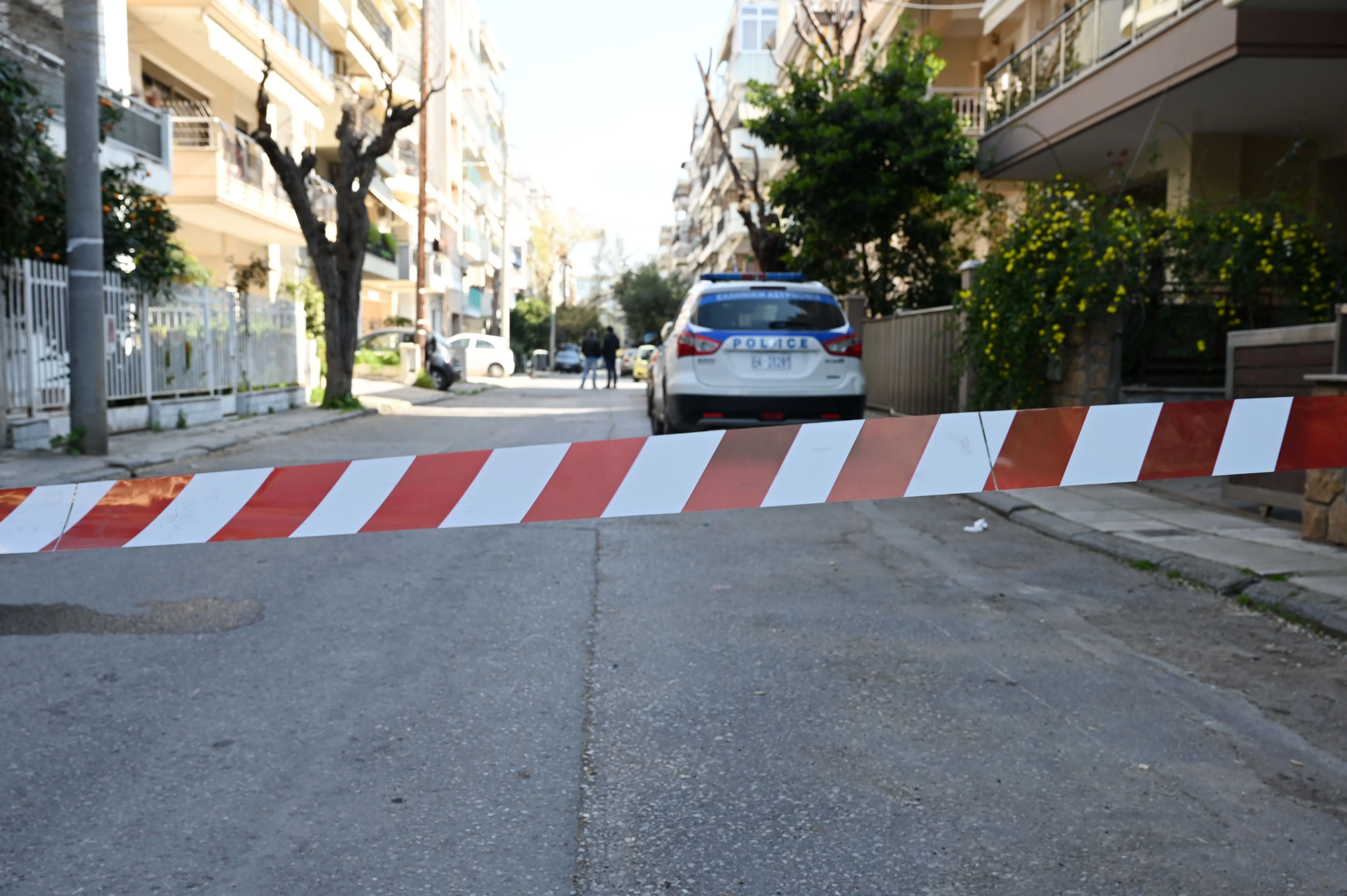 Έρευνες στο σημείο που έπεσε νεκρός ο 20χρονος οπαδός στην Καλαμαριά