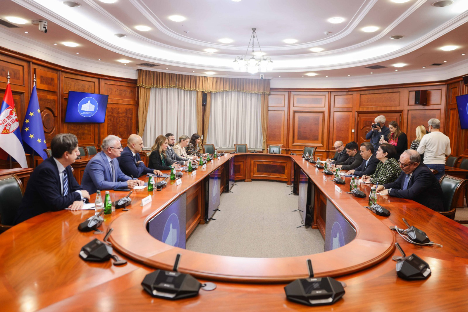 ΒΕΛΙΓΡΑΔΙ ΠΑΠΑΣΤΑΥΡΟΥ Σ ΕΠΙΣΚΕΨΗ