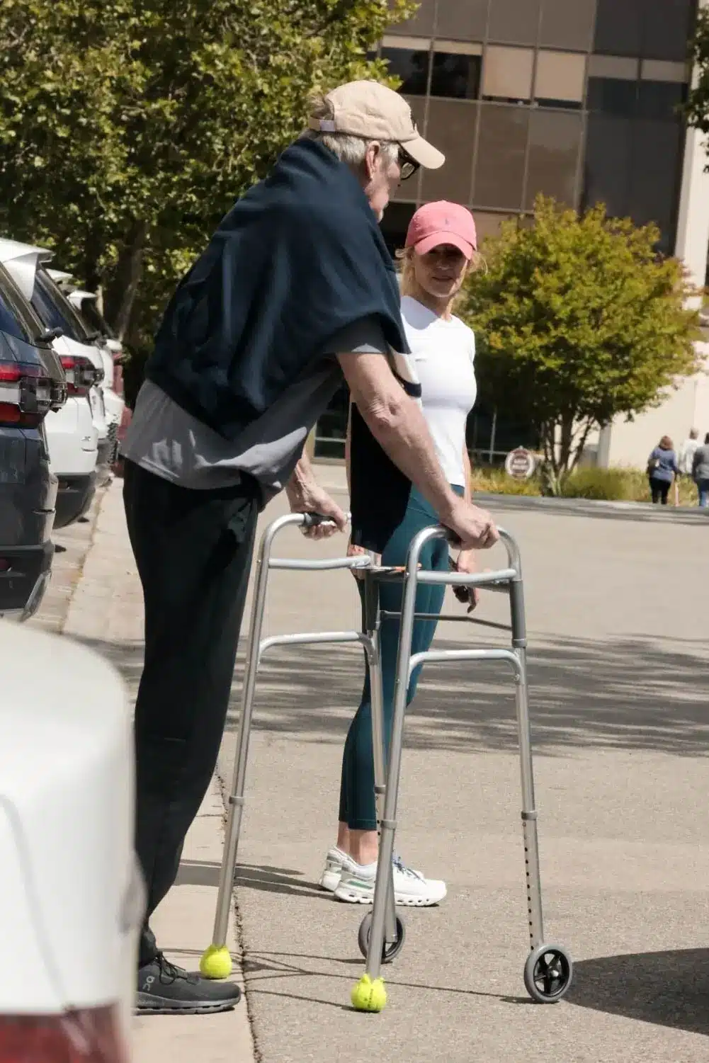 10 pm exclusive west hills 126325282