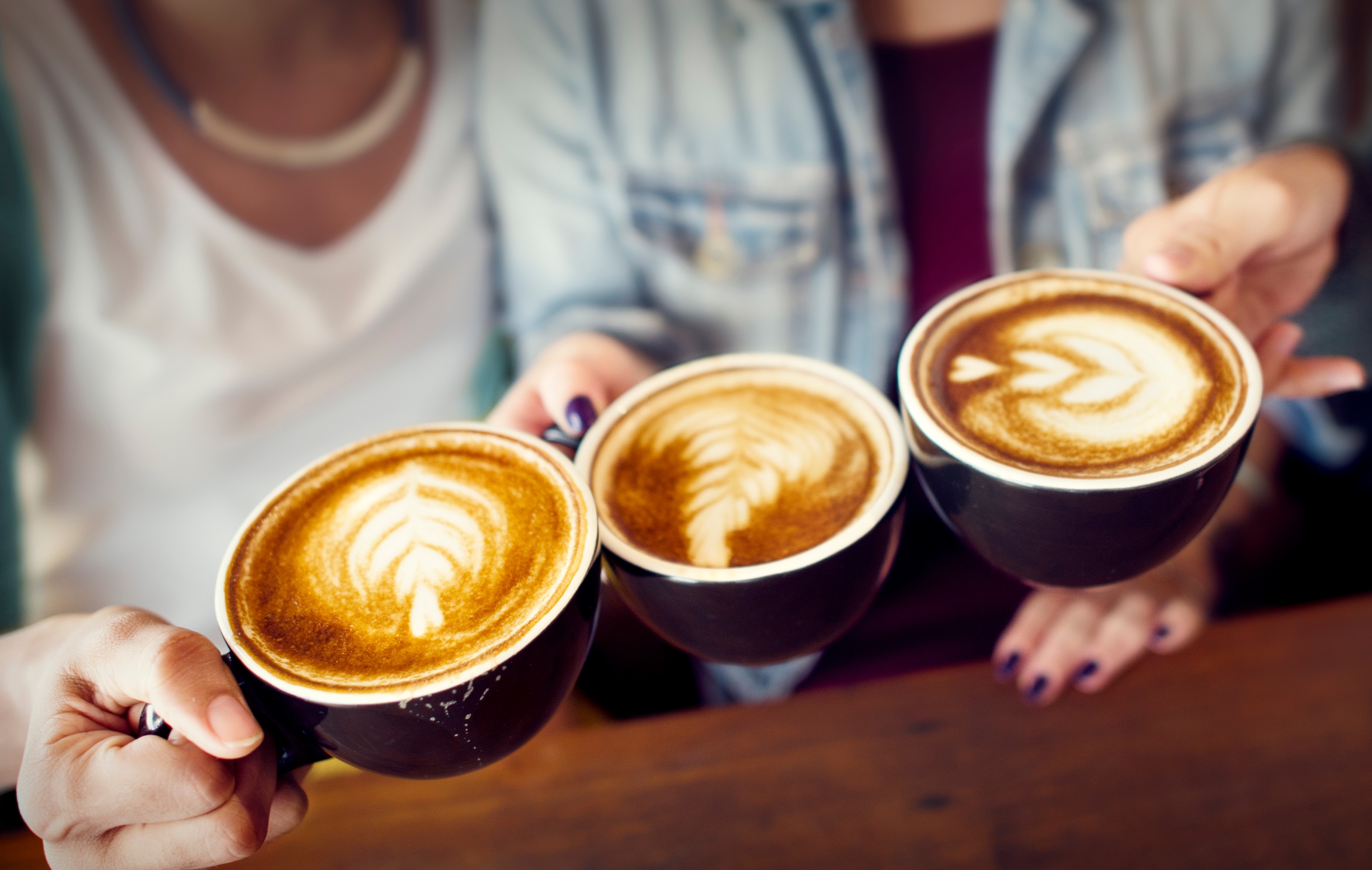 Όσοι κατανάλωναν περισσότερη καφεΐνη είχαν 18% μικρότερο κίνδυνο άνοιας