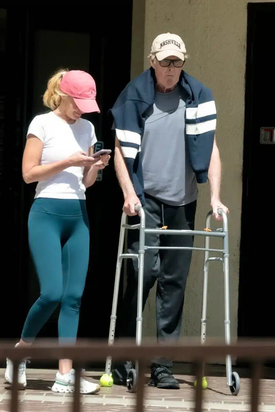 exclusive west hills ca 73 126325225