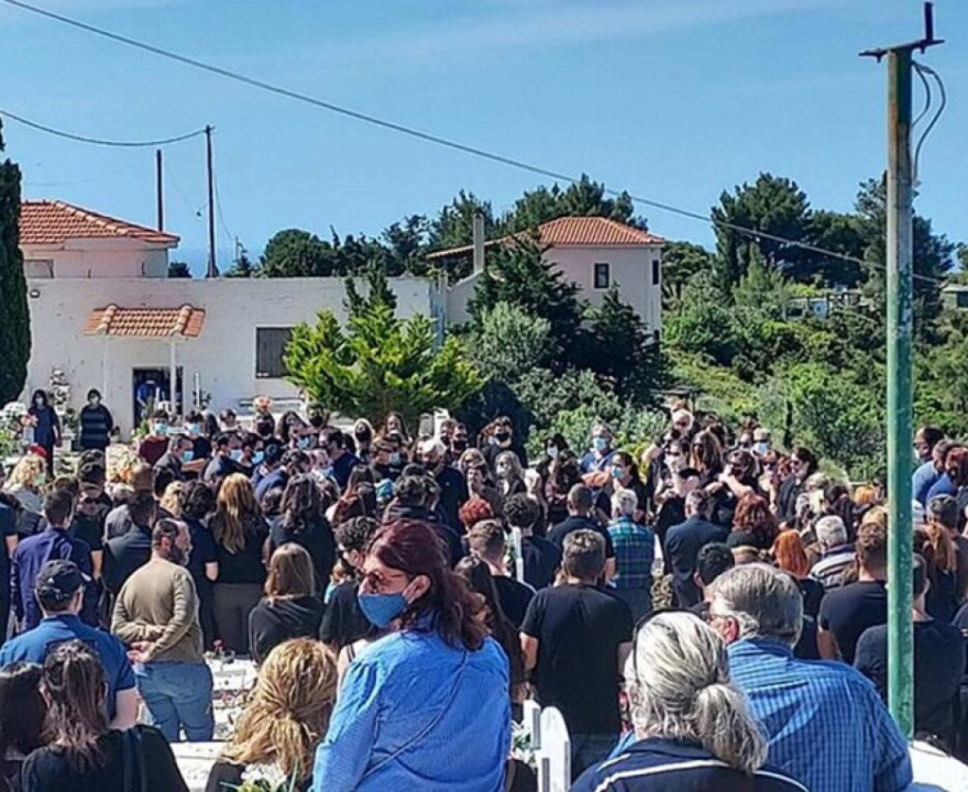 Μπάμπης Αναγνωστόπουλος: Πέντε χρόνια από την ομολογία του πιλότου που σκότωσε την Καρολάιν στα Γλυκά Νερά - Το θέατρο στις κάμερες