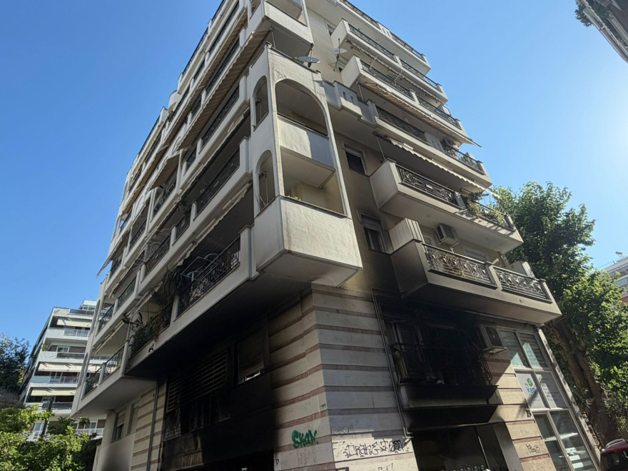 Πέθανε η μητέρα της Αφροδίτης Νέστορα μετά την εμπρηστική επίθεση κατά στελεχών της ΝΔ στη Θεσσαλονίκη