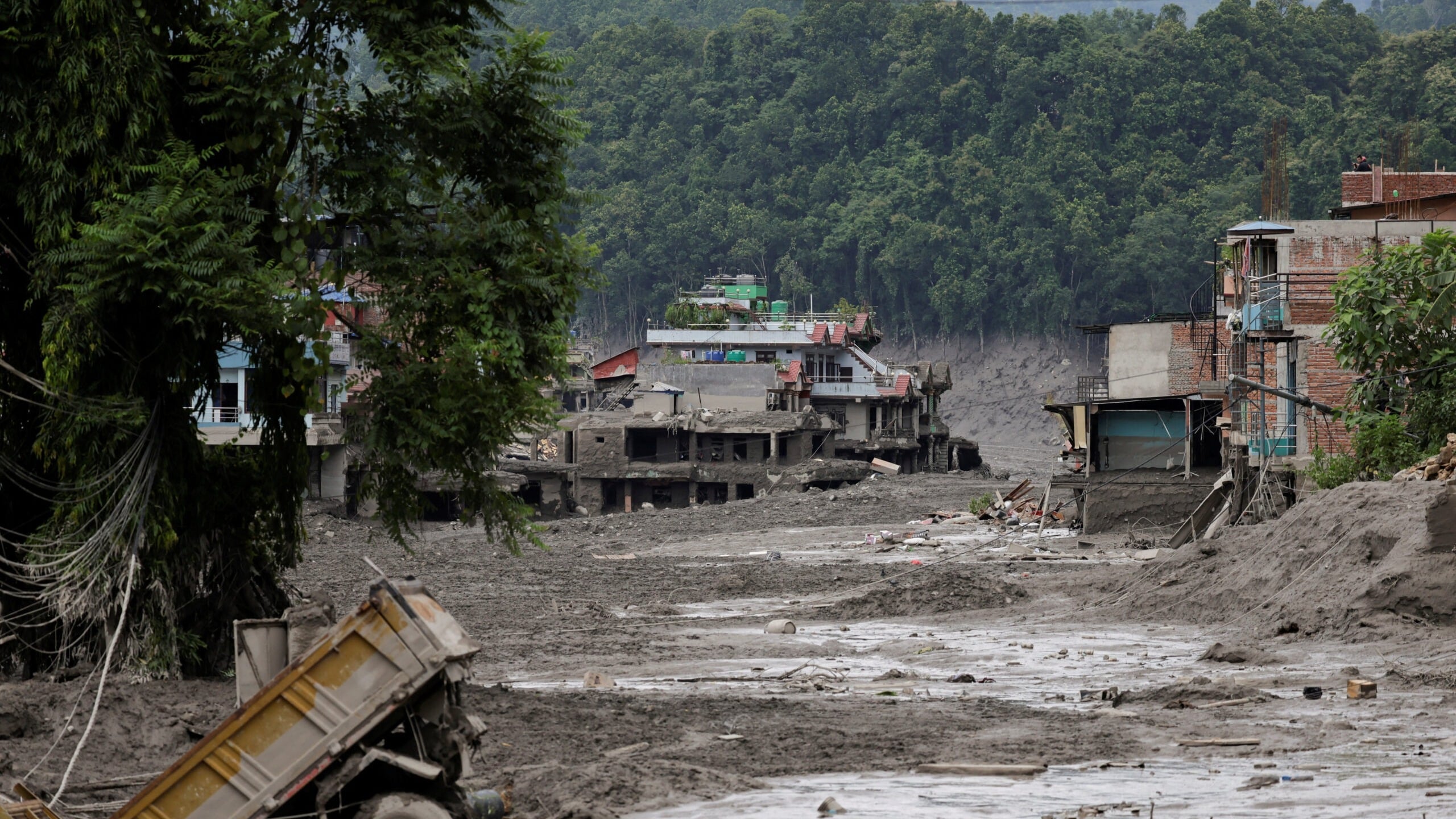 2026 08 26t121306z 2040069821 rc296naheheg rtrmadp 3 nepal floods scaled 1
