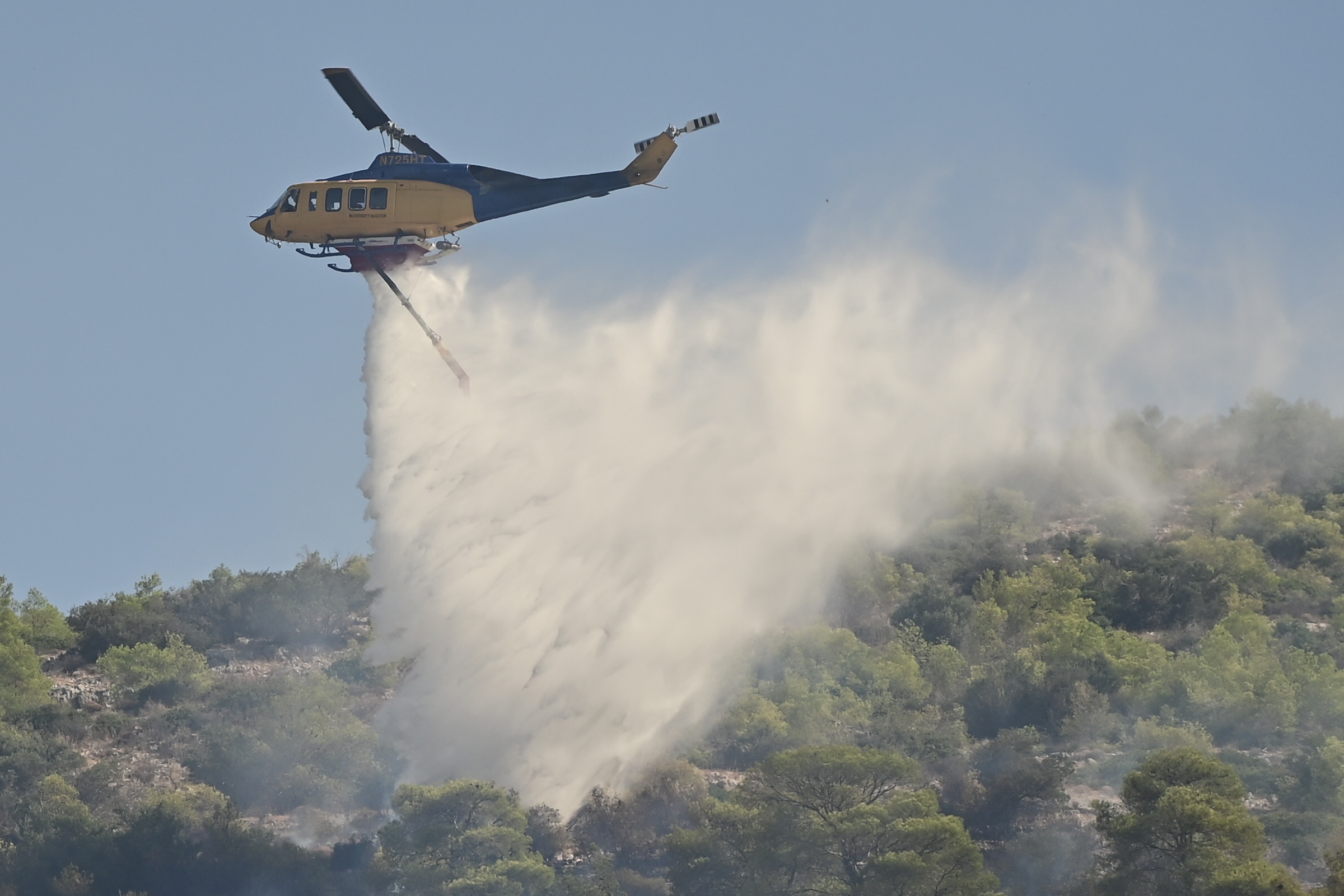 [388884] ΦΩΤΙΑ  ΣΤΗ ΠΕΡΙΟΧΗ ΚΟΥΒΑΡΑ ΑΤΤΙΚΗΣ  (ΚΑΡΑΓΙΑΝΝΗΣ ΜΙΧΑΛΗΣ/EUROKINISSI)