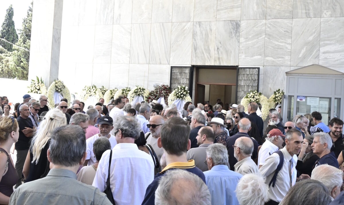 Kηδεία Νίκου Καλογερόπουλου