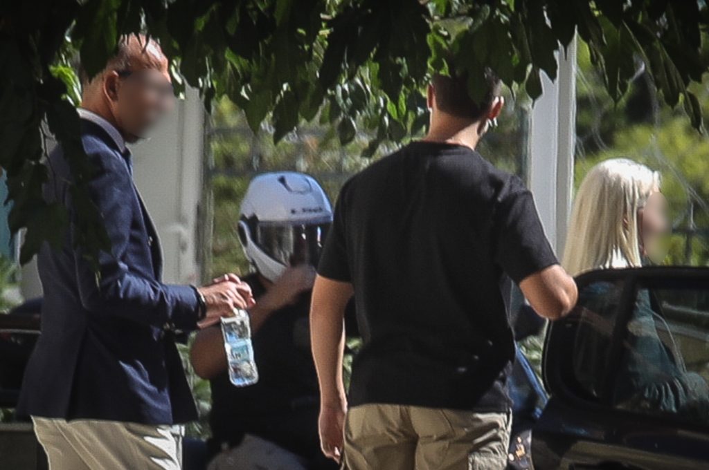 Θάνατος Μαζωνάκη: Σε «λαϊκή αγρυπνία» από το απόγευμα της Κυριακής η σορός του – Τι θα υποστηρίξουν οι δύο γιατροί ενώπιον του ανακριτή
