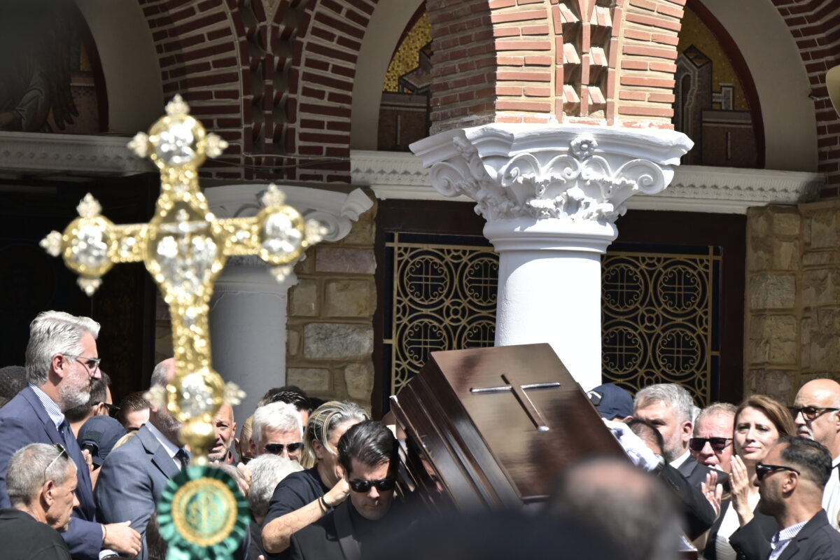 Κηδεία Γιώργου Μαζωνάκη