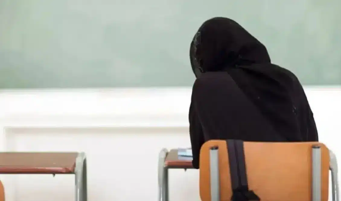 austria sholeia apagoreusi islamikis madilas kato ton 14 eton