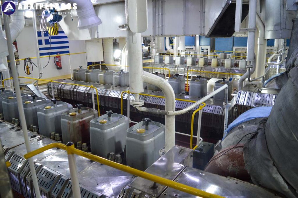 κύριες μηχανές 2 κύριες μηχανές 2